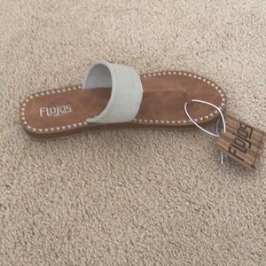 Flojos grace flip flop brand new size 9
